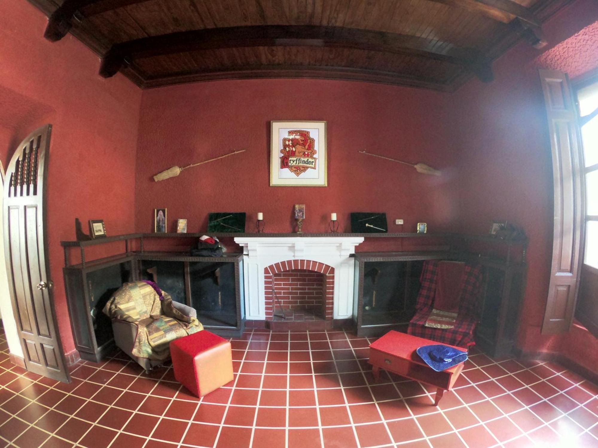 Ricks Hostel Santa Ana Bagian luar foto